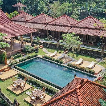 Rumah Dharma 2 Riverside Otel Magelang Dış mekan fotoğraf