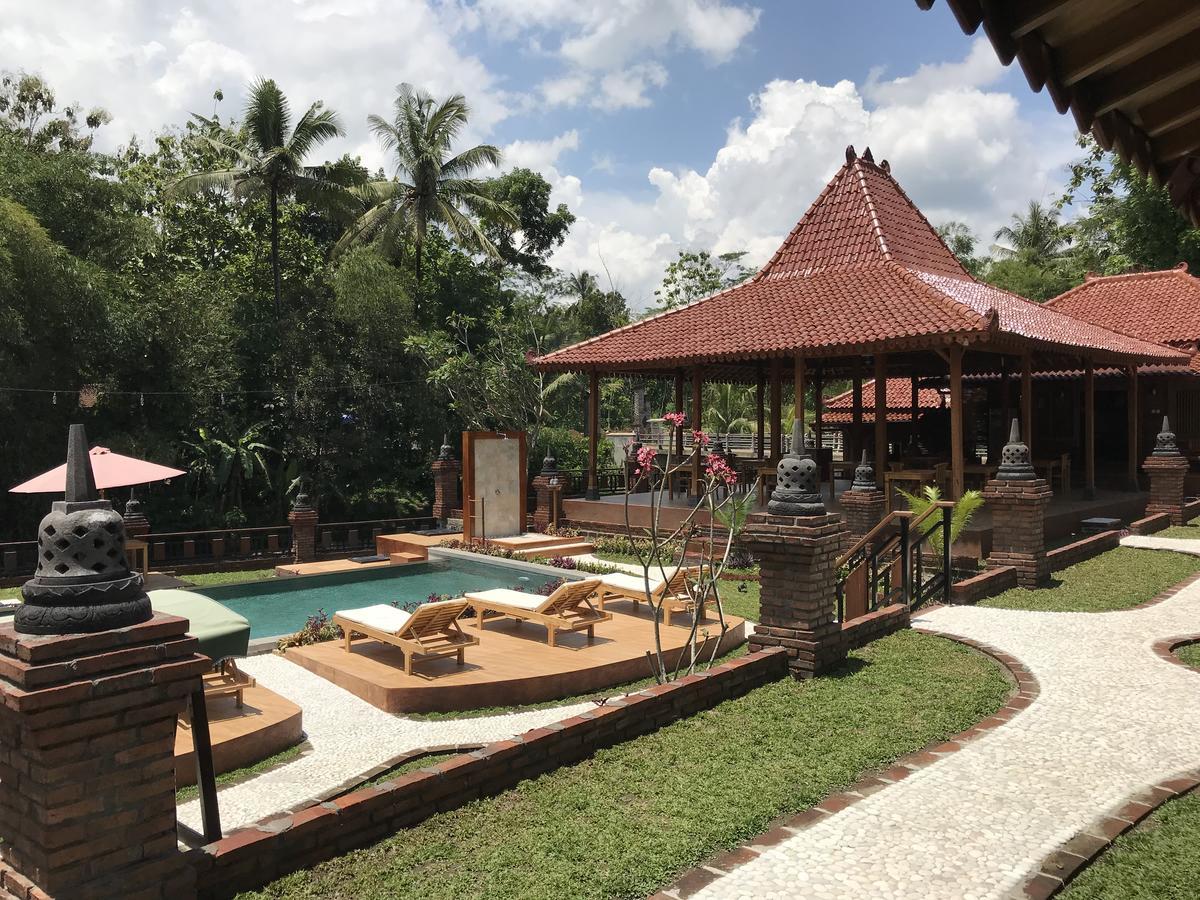 Rumah Dharma 2 Riverside Otel Magelang Dış mekan fotoğraf